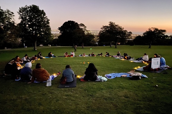 WR circle dusk 580x386