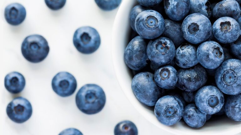 blueberries 101 1440x810 1 768x432