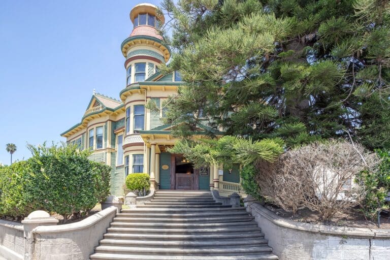 2404 Broadway House 2MB 768x512