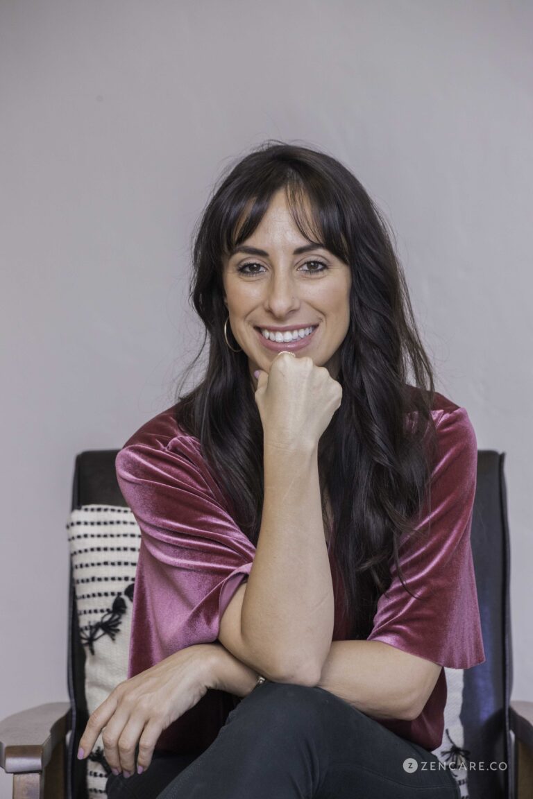 YuizeF3HRwuUl6mN1iHf Diandra Medina LMFT 10 1 768x1152