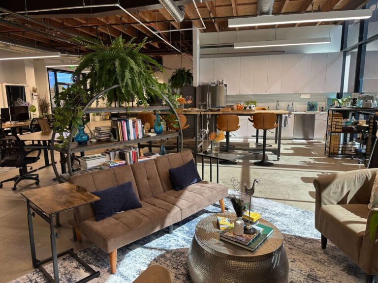 hera hub san diego coworking space 768x576