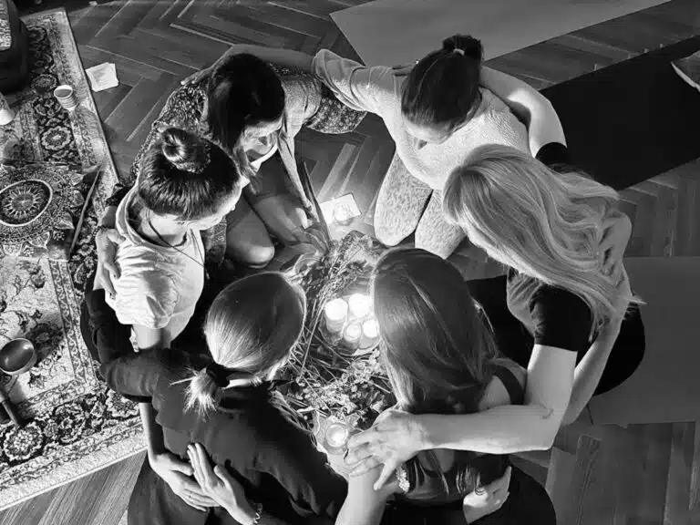 Womens Circle Photo BW meetup 768x576