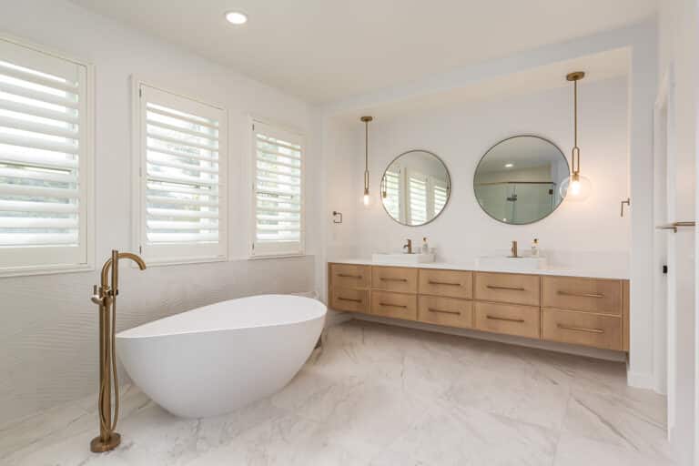 Bathroom remodeling in San Diego 768x512