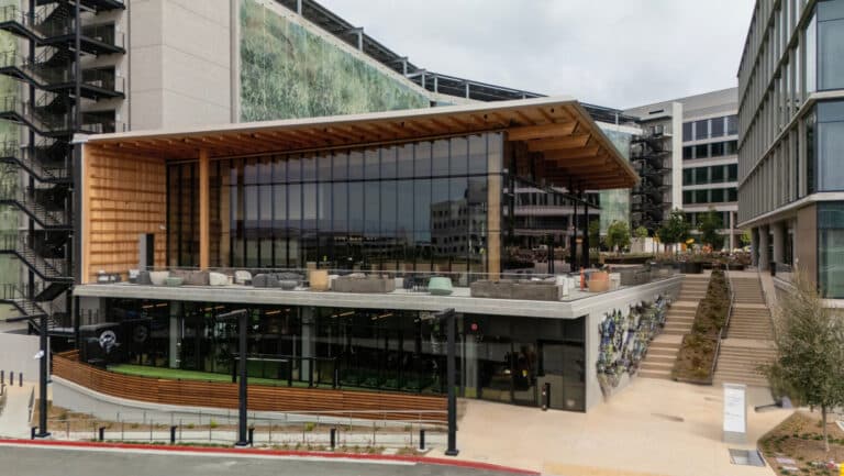 Facebook copy 768x433