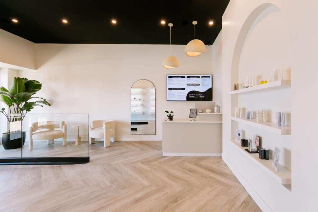 FACE FOUNDRIÉ Grand Opening